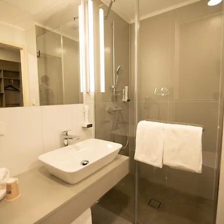 Hotel Th Messe 3*